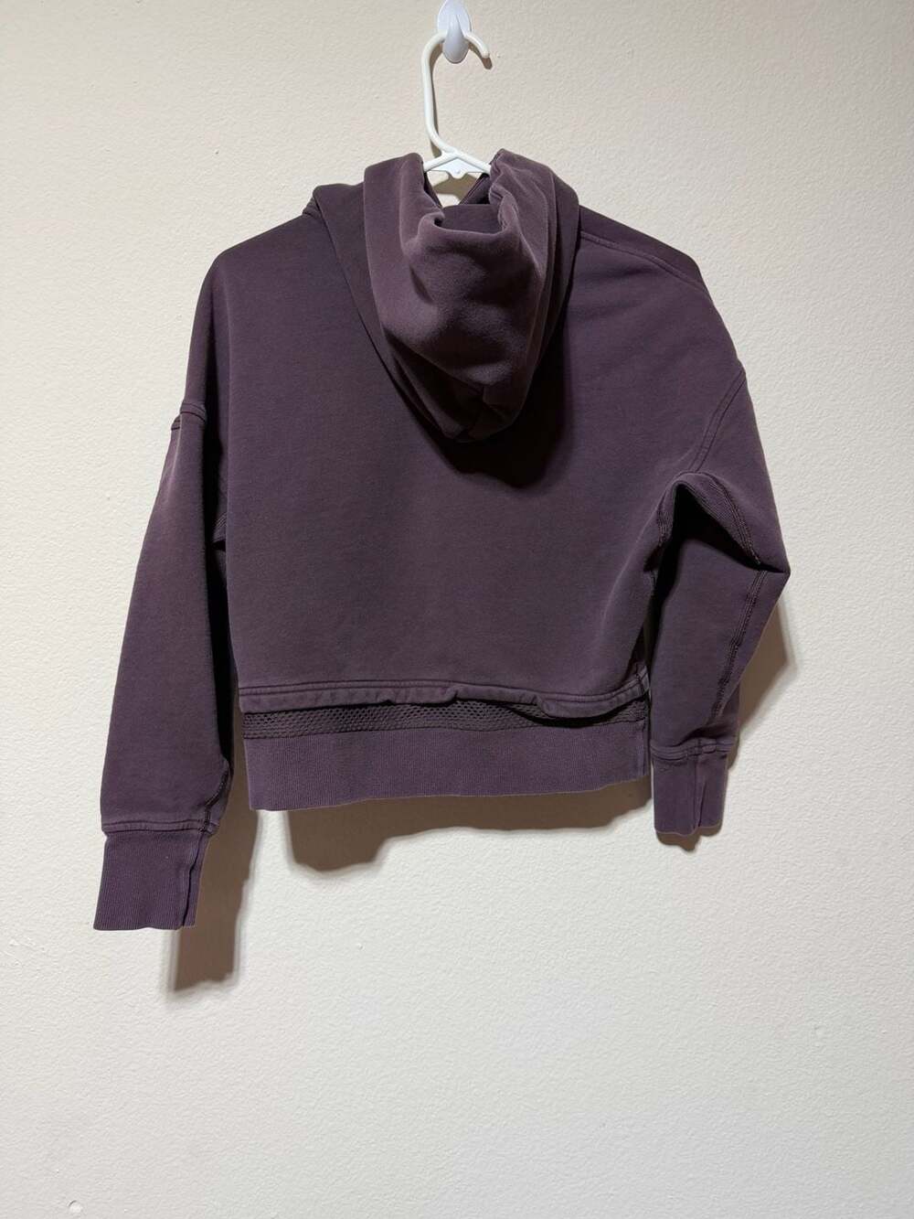 Lululemon Warm Down Hoodie Pelt Purple Mesh Hem Pullover Size 4 - Picture 4 of 4